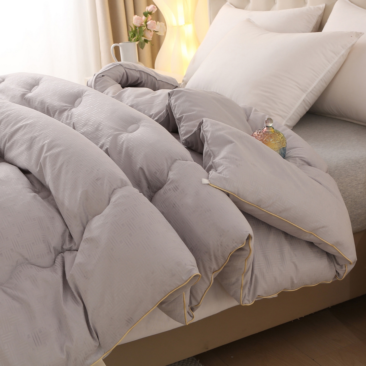 91家纺网 家纺一手货源 找家纺 金泰莱 2025新款A类针织澳洲进口压花羊毛被被子被芯 压花-浅灰