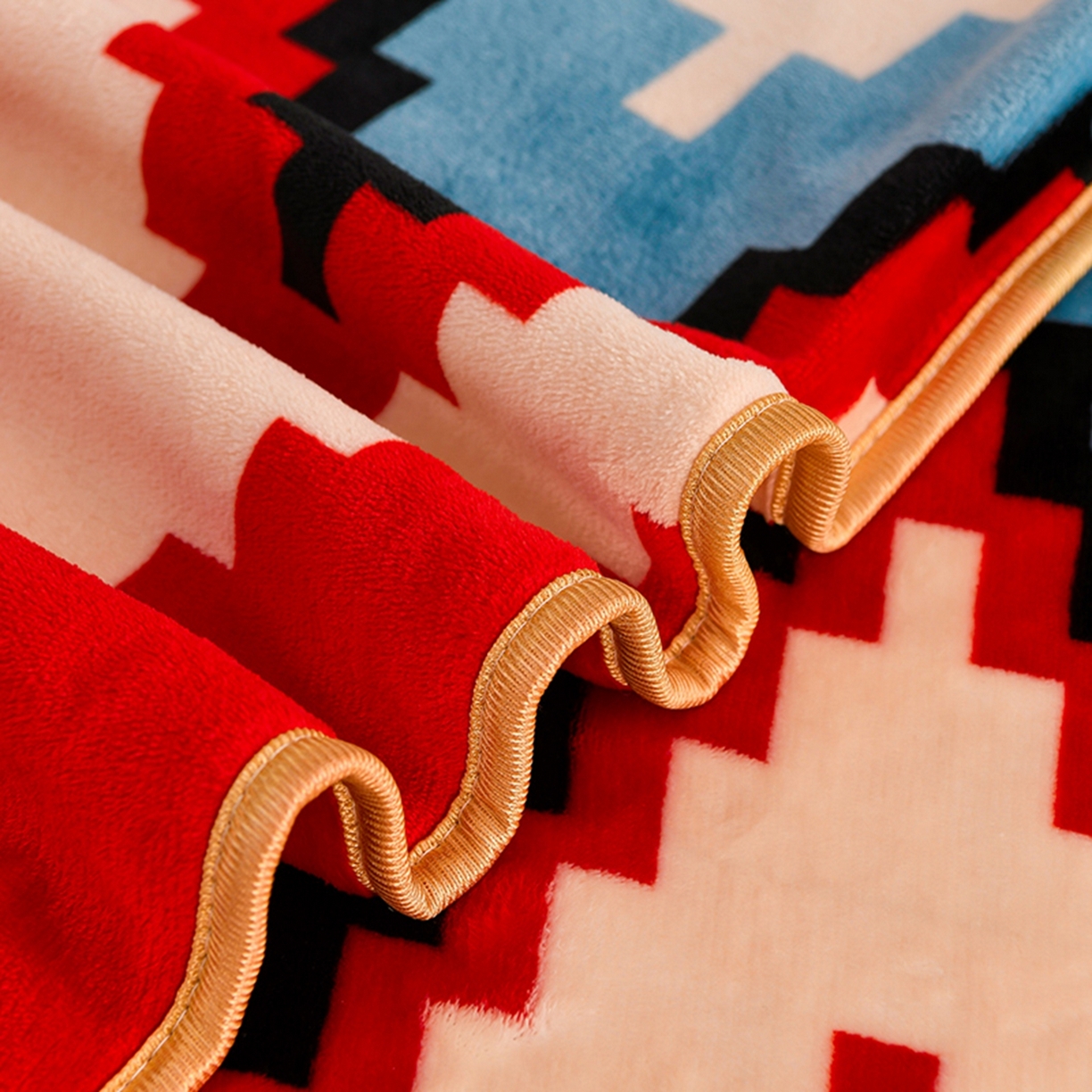 91家纺网 家纺一手货源 找家纺 梦宴 2025新款冬季牛奶绒加厚保暖床裙款法兰绒珊瑚绒四件套床上用品 童年回忆