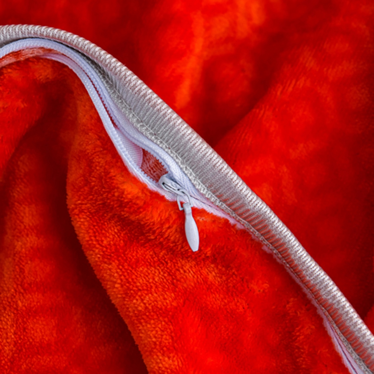 91家纺网 家纺一手货源 找家纺 梦宴 2025新款冬季牛奶绒加厚保暖床裙款法兰绒珊瑚绒四件套床上用品 心相随