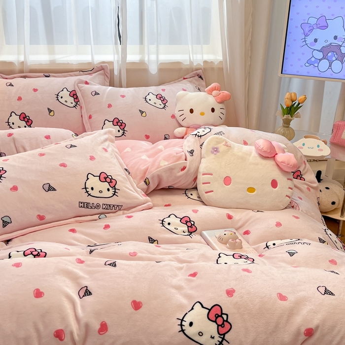 91家纺网 家纺一手货源 找家纺 暮思家居 2025新款三丽鸥正版授权高克重200克加厚保暖卡通牛奶绒四件套 牛奶绒-甜筒kt