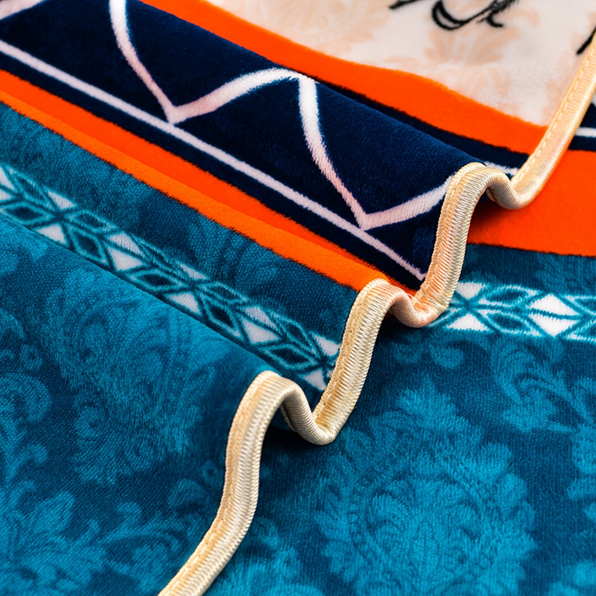 91家纺网 家纺一手货源 找家纺 梦宴 2025新款冬季牛奶绒加厚保暖床裙款法兰绒珊瑚绒四件套床上用品 幸福树