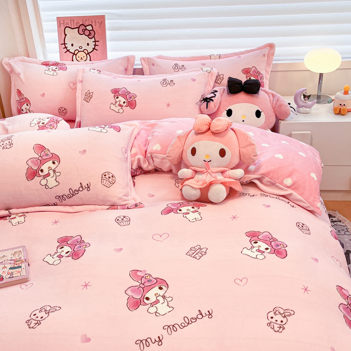 91家纺网 家纺一手货源 找家纺 暮思家居 2025新款三丽鸥正版授权高克重200克加厚保暖卡通牛奶绒四件套 牛奶绒-兔妮美乐蒂