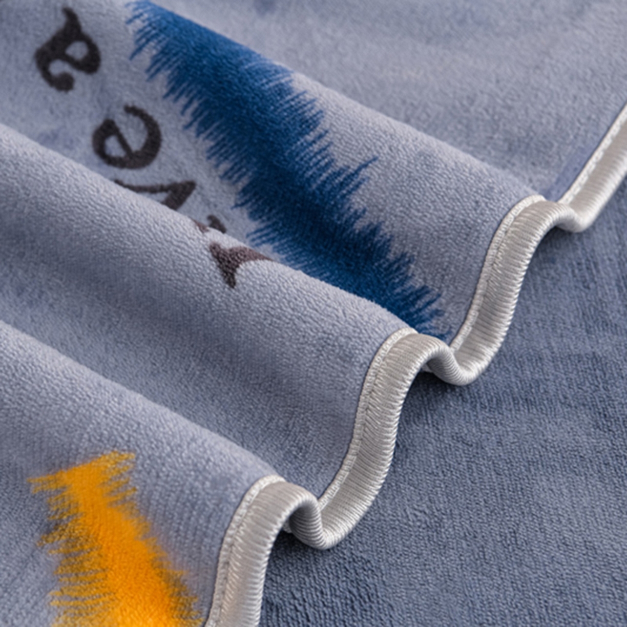 91家纺网 家纺一手货源 找家纺 梦宴 2025新款冬季牛奶绒加厚保暖床裙款法兰绒珊瑚绒四件套床上用品 休闲时光