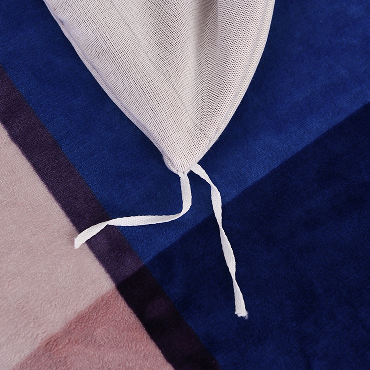 91家纺网 家纺一手货源 找家纺 梦宴 2025新款冬季牛奶绒加厚保暖床裙款法兰绒珊瑚绒四件套床上用品 雅阁