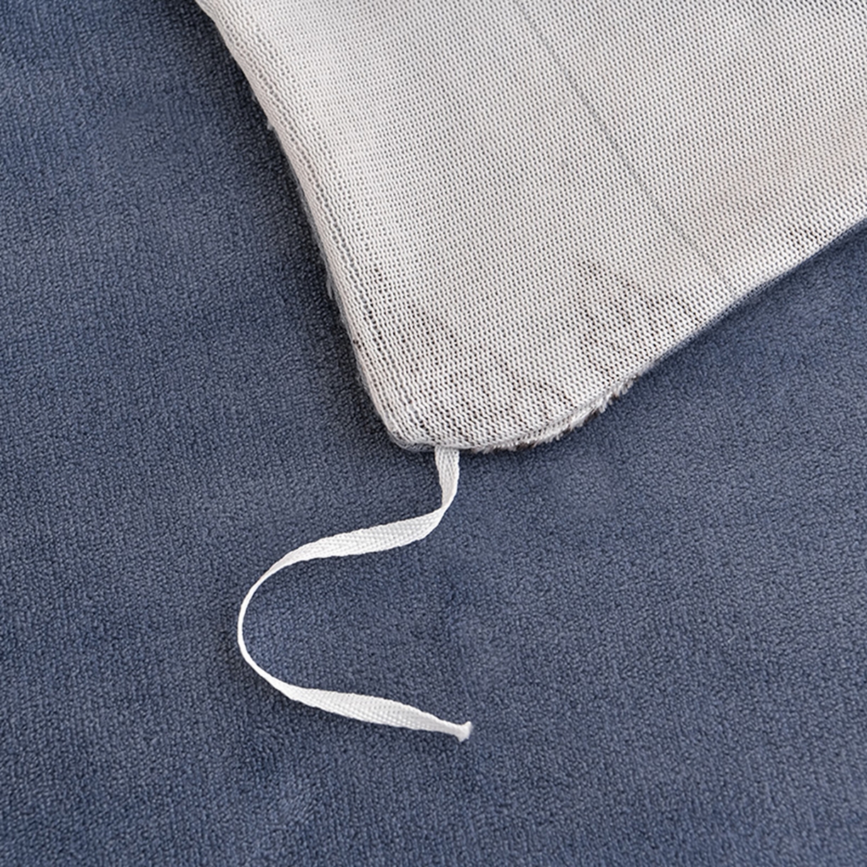 91家纺网 家纺一手货源 找家纺 梦宴 2025新款冬季牛奶绒加厚保暖床裙款法兰绒珊瑚绒四件套床上用品 叶语