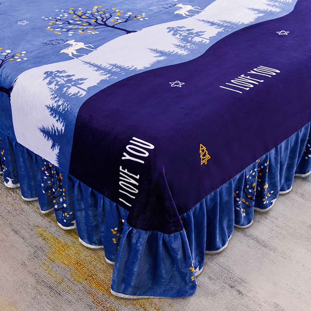 91家纺网 家纺一手货源 找家纺 梦宴 2025新款冬季牛奶绒加厚保暖床裙款法兰绒珊瑚绒四件套床上用品 一路有你