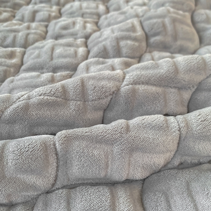 91家纺网 家纺一手货源 找家纺 （总）正邦家纺 2025新款加厚全消光牛奶绒床垫夹棉床褥高克重5D雕花牛奶绒单人床上下铺床护垫