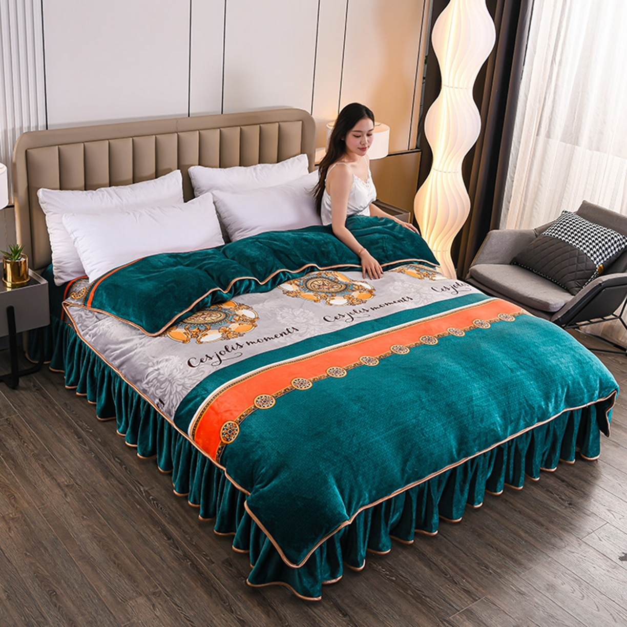 91家纺网 家纺一手货源 找家纺 梦宴 2025新款冬季牛奶绒加厚保暖床裙款法兰绒珊瑚绒四件套床上用品 英伦风尚