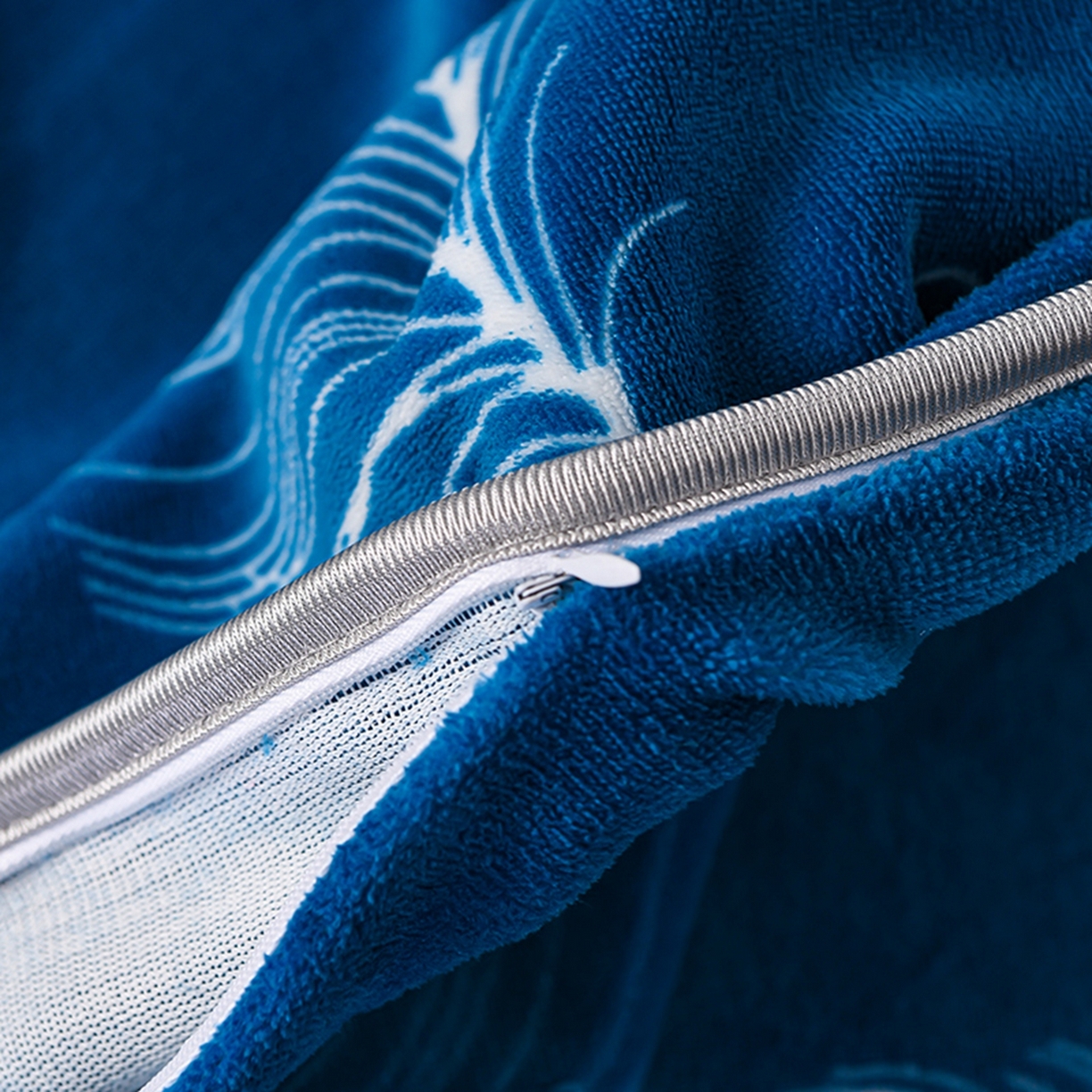 91家纺网 家纺一手货源 找家纺 梦宴 2025新款冬季牛奶绒加厚保暖床裙款法兰绒珊瑚绒四件套床上用品 羽梦