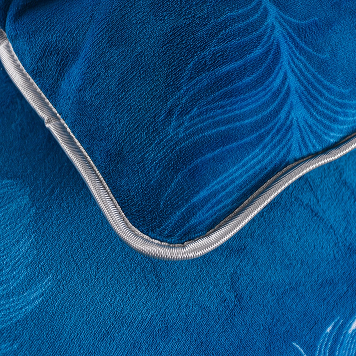 91家纺网 家纺一手货源 找家纺 梦宴 2025新款冬季牛奶绒加厚保暖床裙款法兰绒珊瑚绒四件套床上用品 羽梦