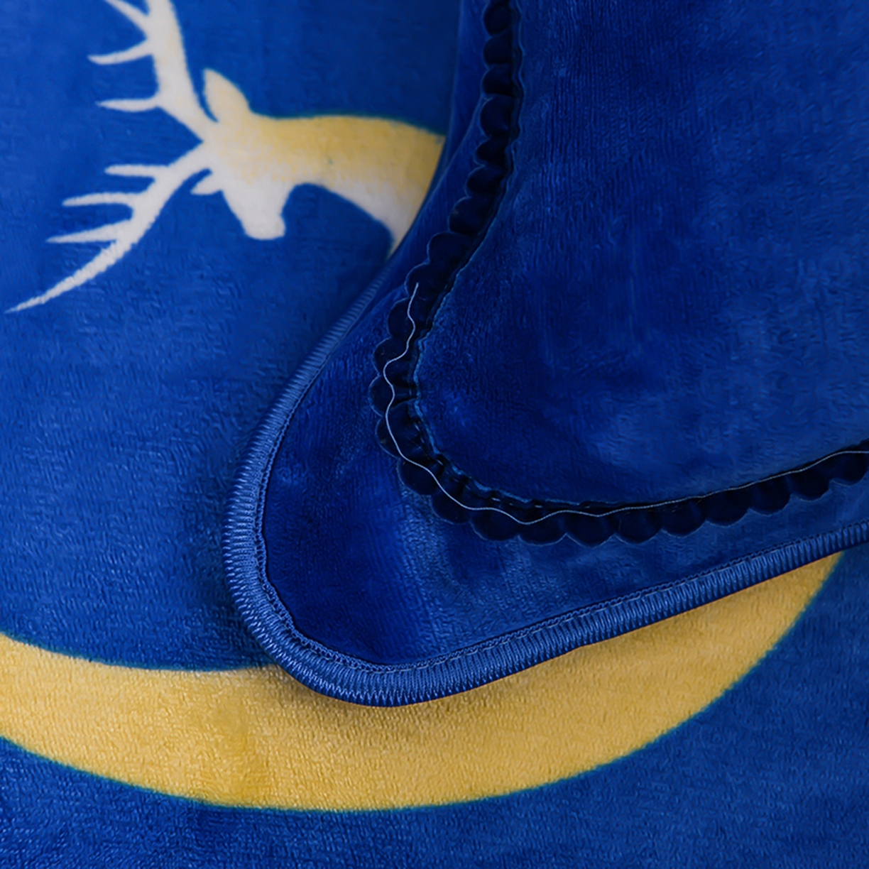 91家纺网 家纺一手货源 找家纺 梦宴 2025新款冬季牛奶绒加厚保暖床裙款法兰绒珊瑚绒四件套床上用品 月光鹿