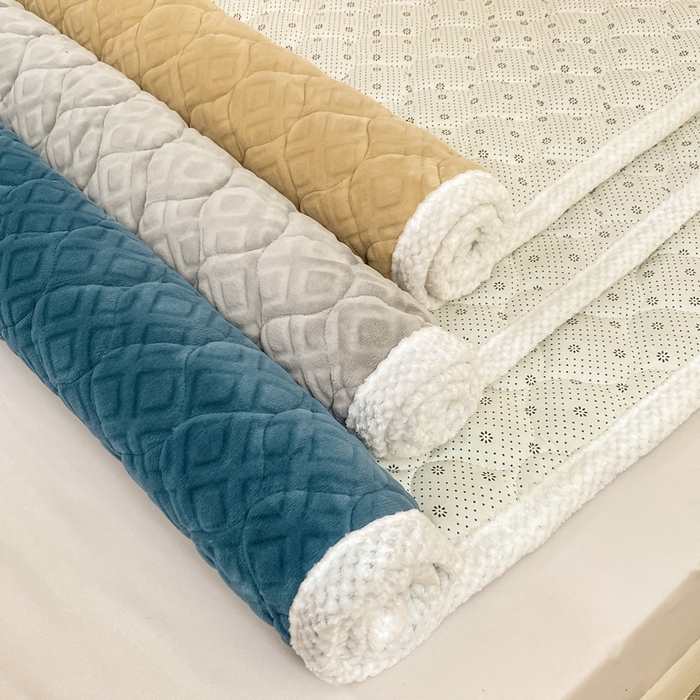 91家纺网 家纺一手货源 找家纺 正邦家纺 2025新款加厚全消光牛奶绒夹棉床褥高克重5D雕花牛奶绒单人床上下铺床护垫 组合