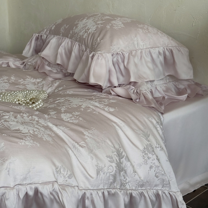 91家纺网 家纺一手货源 找家纺 MIU缪家居 2025新款100支全棉厚织提花四件套-花瓣雨-花园秘境 迷雾粉