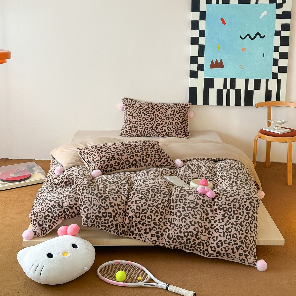 91家纺网 家纺一手货源 找家纺 （总）桃子家居 2025新款A类ins豹纹立体蝴蝶结毛球工艺少女加厚牛奶绒四件套