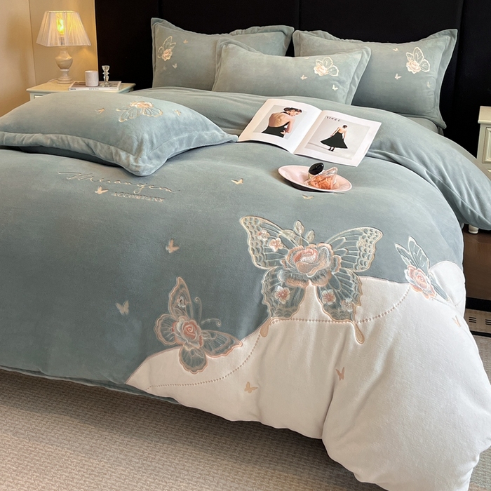 91家纺网 家纺一手货源 找家纺 （总）金牛座家纺 2025新款加厚牛奶绒重工刺绣贴布绣四件套-蝶恋花