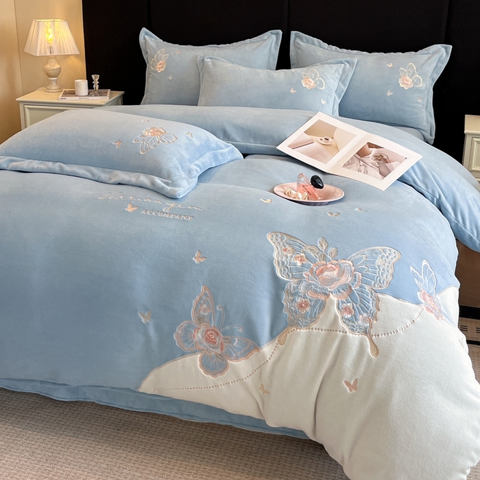 91家纺网 家纺一手货源 找家纺 （总）金牛座家纺 2025新款加厚牛奶绒重工刺绣贴布绣四件套-蝶恋花