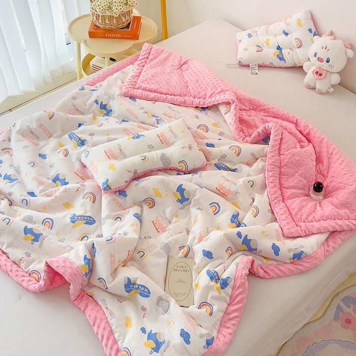 91家纺网 家纺一手货源 找家纺 十九色 2025新款婴幼儿安抚豆豆被全棉华夫格豆豆被一体款+可拆款（可机洗） 一体款-飞行日记