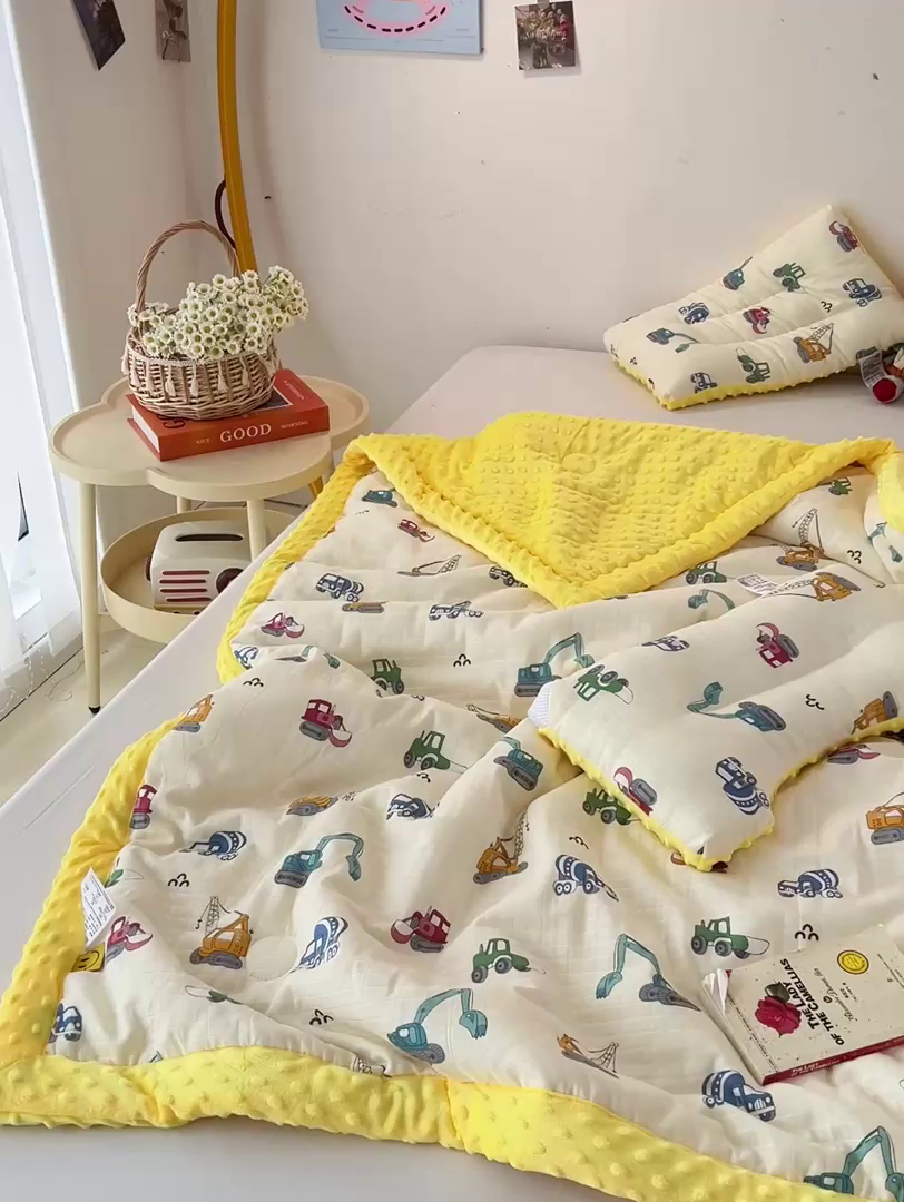 91家纺网 家纺一手货源 找家纺 十九色 2025新款婴幼儿安抚豆豆被全棉华夫格豆豆被一体款+可拆款（可机洗） 一体款-小吊车