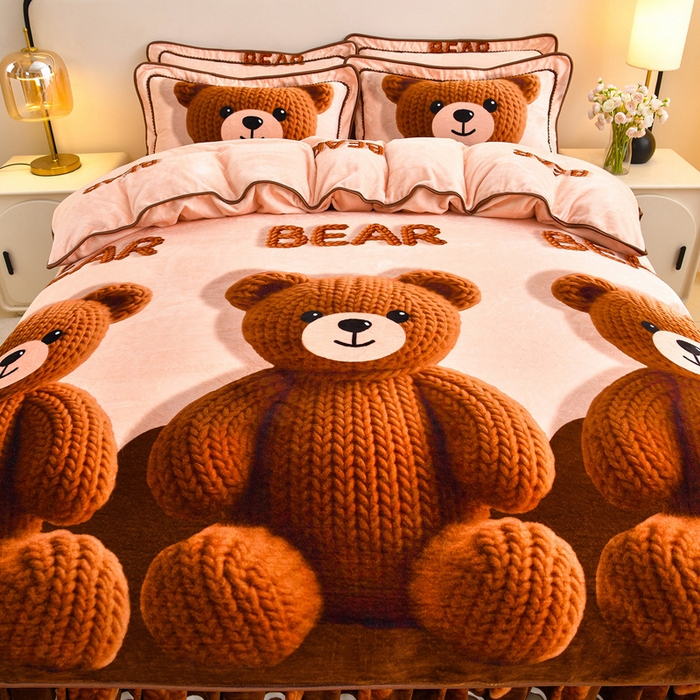 91家纺网 家纺一手货源 找家纺 羽梦2025新款8.5斤牛奶法莱绒金貂法兰绒四件套直播爆款 KT熊