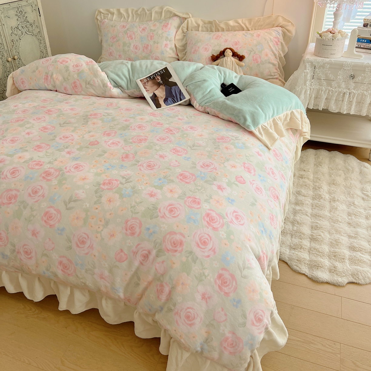 91家纺网 家纺一手货源 找家纺 桃喜 2025新款牛奶绒碎花花边系列四件套【会员-5】 蔷薇