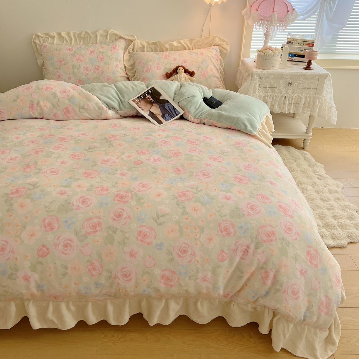 91家纺网 家纺一手货源 找家纺 桃喜 2025新款牛奶绒碎花花边系列四件套【会员-5】 蔷薇