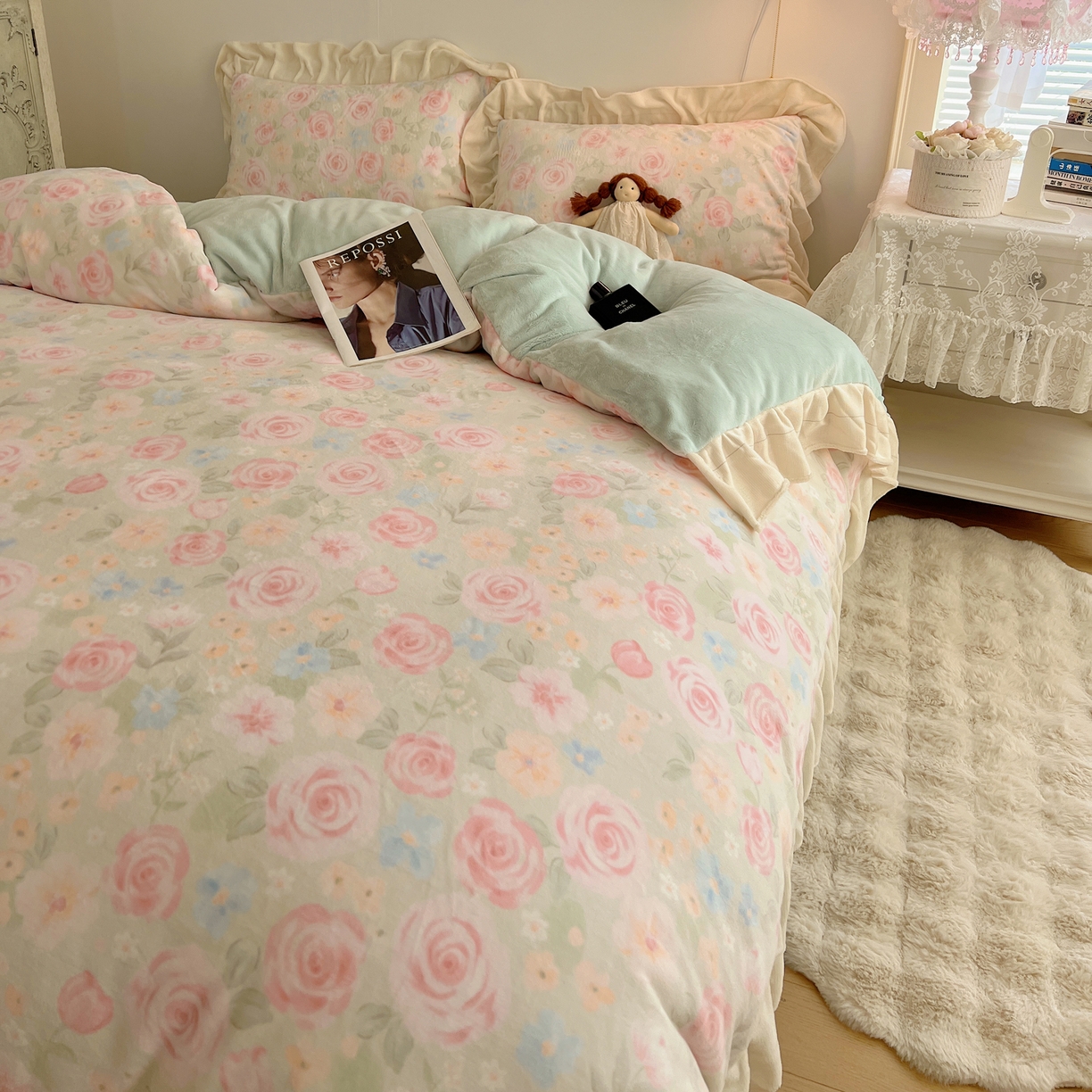 91家纺网 家纺一手货源 找家纺 桃喜 2025新款牛奶绒碎花花边系列四件套【会员-5】 蔷薇