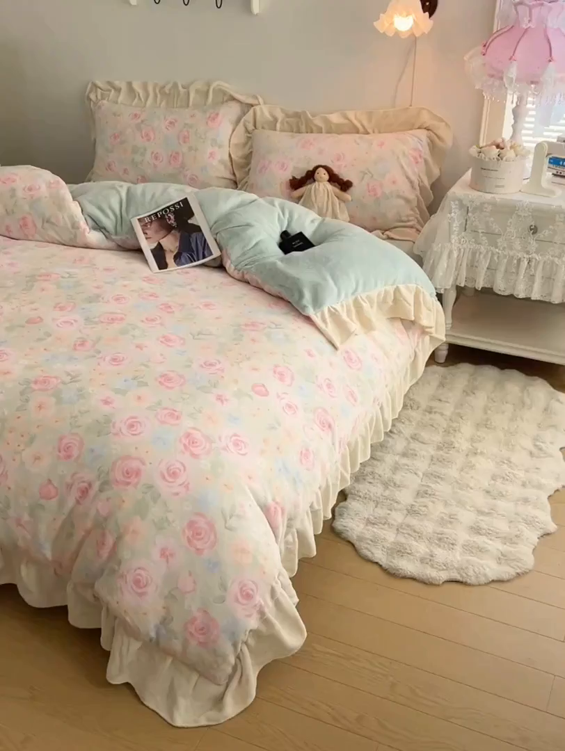 91家纺网 家纺一手货源 找家纺 桃喜 2025新款牛奶绒碎花花边系列四件套【会员-5】 蔷薇