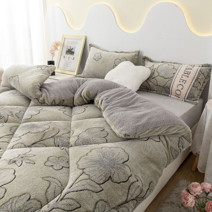 91家纺网 家纺一手货源 找家纺 八方汇（一户被芯生活馆） 2025新款雪花绒羊羔绒加厚冬被子被芯 绿茶情话