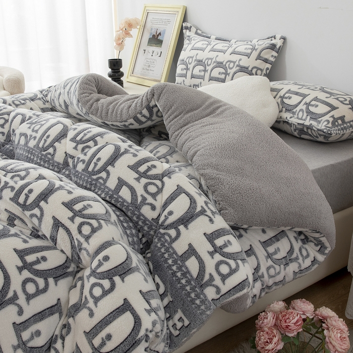 91家纺网 家纺一手货源 找家纺 八方汇（一户被芯生活馆） 2025新款雪花绒羊羔绒加厚冬被子被芯 用心的爱