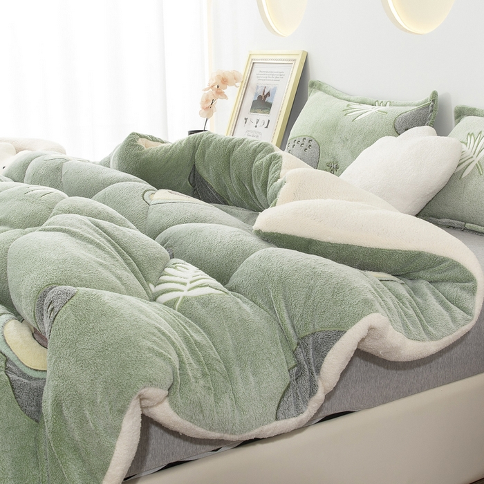 91家纺网 家纺一手货源 找家纺 八方汇（一户被芯生活馆） 2025新款雪花绒羊羔绒加厚冬被子被芯 牛油果