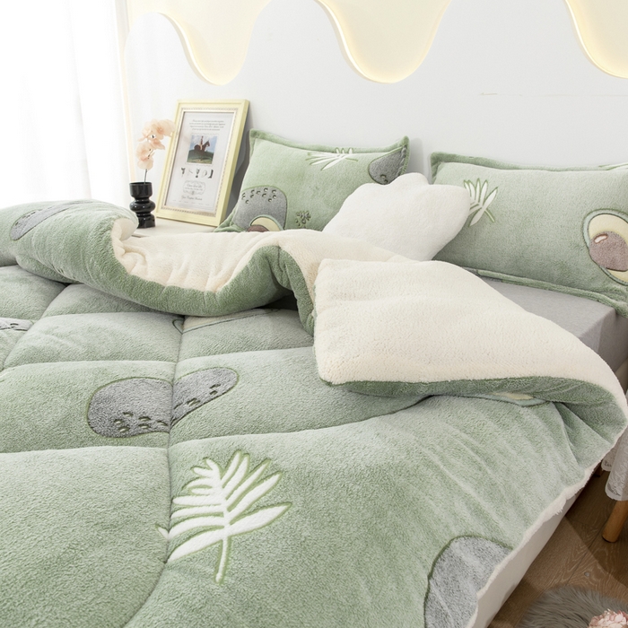 91家纺网 家纺一手货源 找家纺 八方汇（一户被芯生活馆） 2025新款雪花绒羊羔绒加厚冬被子被芯 牛油果