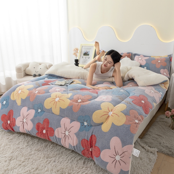 91家纺网 家纺一手货源 找家纺 八方汇（一户被芯生活馆） 2025新款雪花绒羊羔绒加厚冬被子被芯 妙笔生花