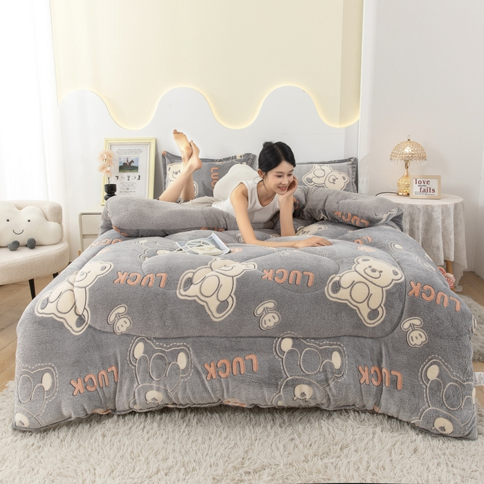 91家纺网 家纺一手货源 找家纺 八方汇（一户被芯生活馆） 2025新款雪花绒羊羔绒加厚冬被子被芯 幸运熊