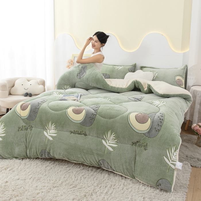 91家纺网 家纺一手货源 找家纺 八方汇（一户被芯生活馆） 2025新款雪花绒羊羔绒加厚冬被子被芯 牛油果