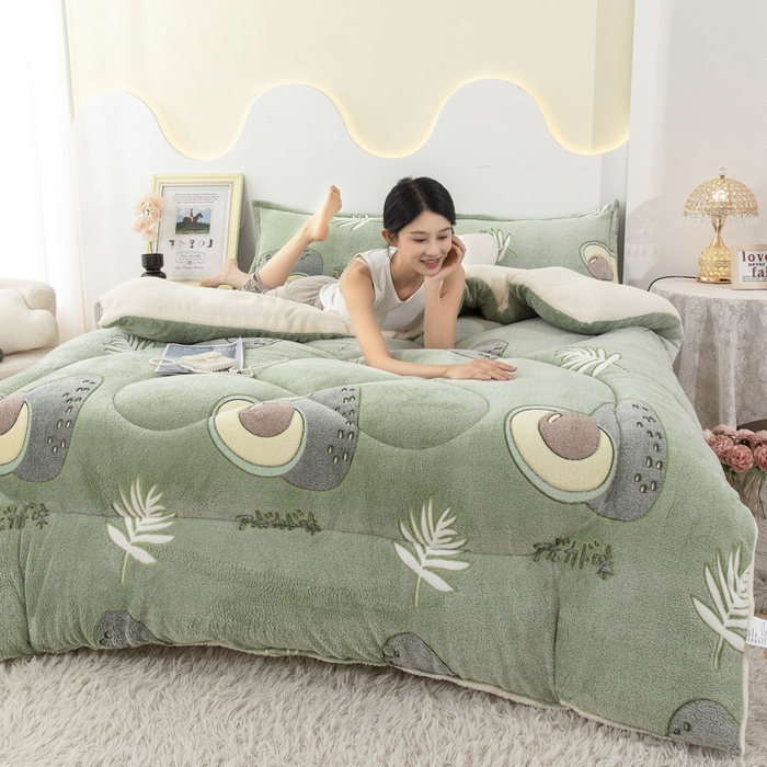 91家纺网 家纺一手货源 找家纺 八方汇（一户被芯生活馆） 2025新款雪花绒羊羔绒加厚冬被子被芯 牛油果