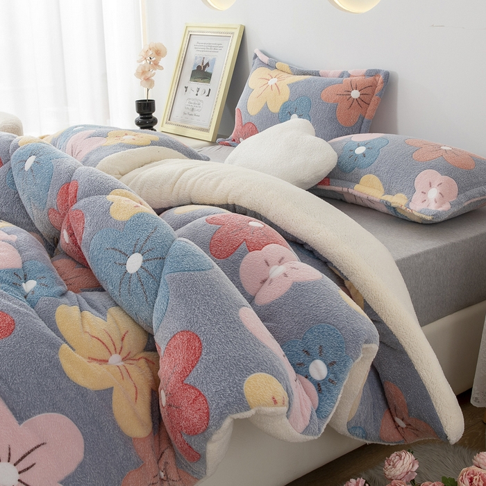 91家纺网 家纺一手货源 找家纺 八方汇（一户被芯生活馆） 2025新款雪花绒羊羔绒加厚冬被子被芯 妙笔生花