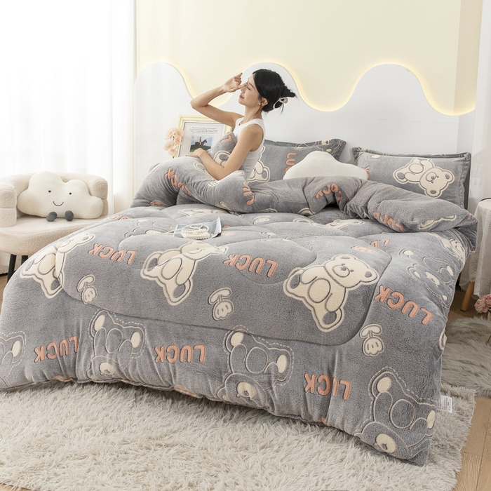 91家纺网 家纺一手货源 找家纺 八方汇（一户被芯生活馆） 2025新款雪花绒羊羔绒加厚冬被子被芯 幸运熊