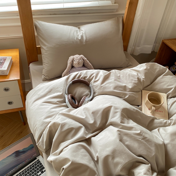 91家纺网 家纺一手货源 找家纺 八方汇（一户被芯生活馆） 2025新款A类全棉色织无印风水洗棉色织学生三件套 咖啡色