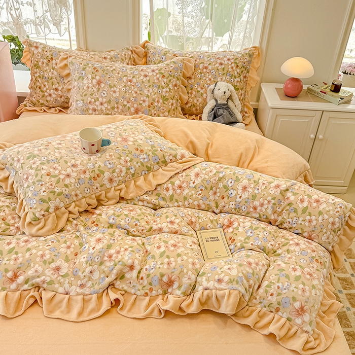 91家纺网 家纺一手货源 找家纺 （总）归属 2025新款韩版花边牛奶绒四件套（提供买家秀）