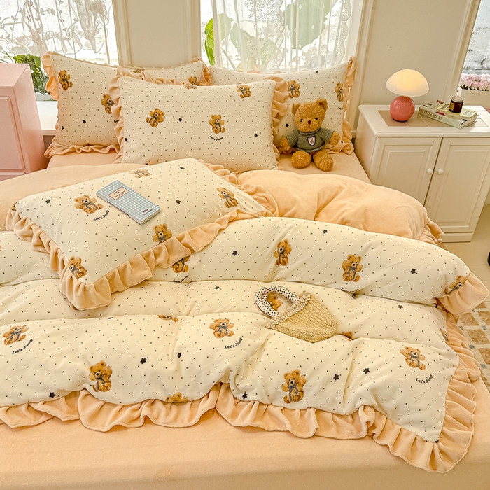 91家纺网 家纺一手货源 找家纺 （总）归属 2025新款韩版花边牛奶绒四件套（提供买家秀）