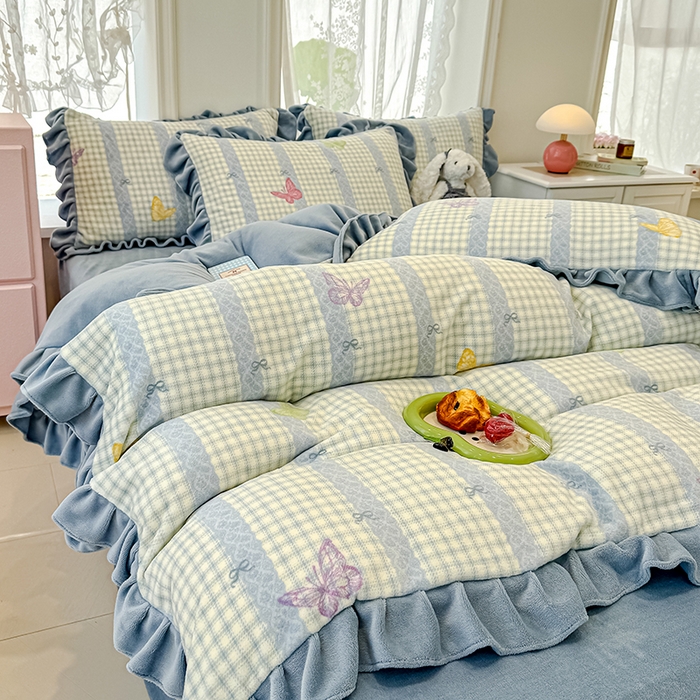 91家纺网 家纺一手货源 找家纺 归属 2025新款韩版花边牛奶绒四件套 格子蝴蝶