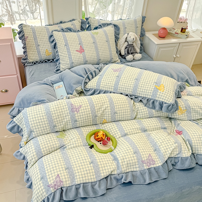 91家纺网 家纺一手货源 找家纺 归属 2025新款韩版花边牛奶绒四件套 格子蝴蝶