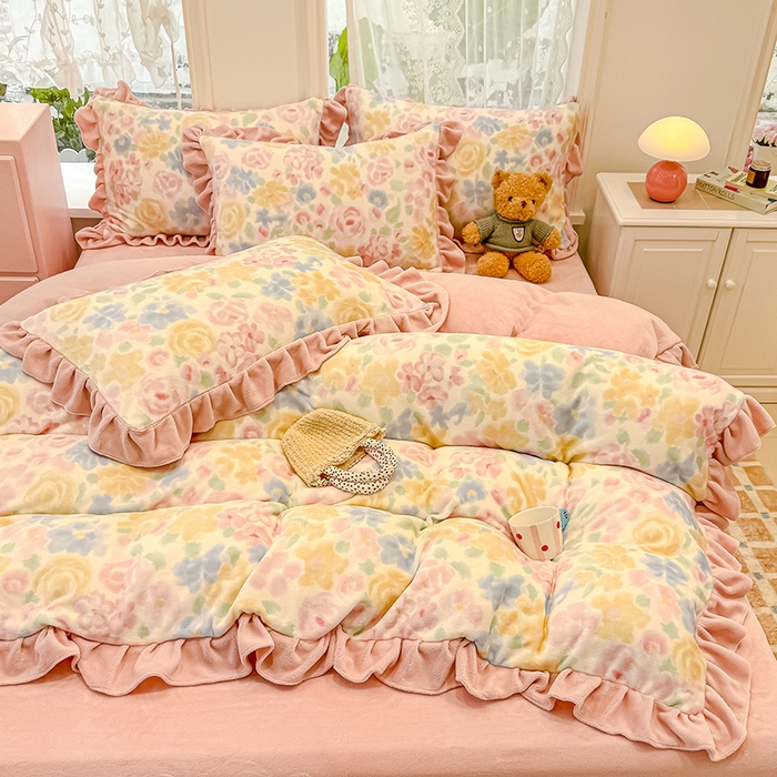 归属 2025新款韩版花边牛奶绒四件套 花漾意影