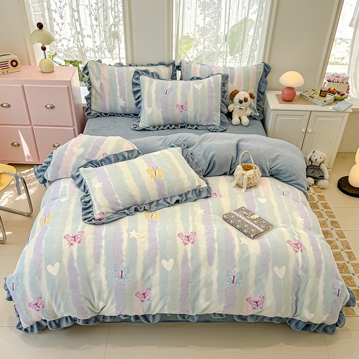 91家纺网 家纺一手货源 找家纺 归属 2025新款韩版花边牛奶绒四件套 渐变蝴蝶