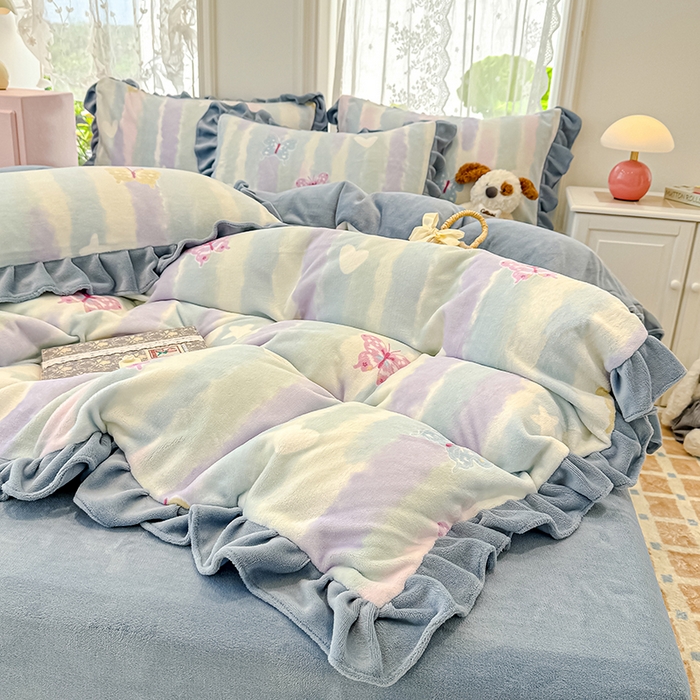 91家纺网 家纺一手货源 找家纺 归属 2025新款韩版花边牛奶绒四件套 渐变蝴蝶