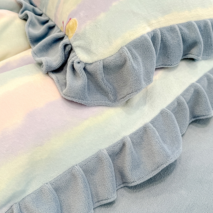 91家纺网 家纺一手货源 找家纺 归属 2025新款韩版花边牛奶绒四件套 渐变蝴蝶