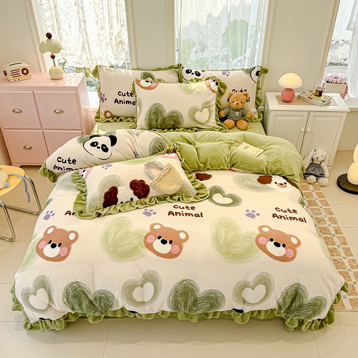 91家纺网 家纺一手货源 找家纺 归属 2025新款韩版花边牛奶绒四件套 洛可可熊