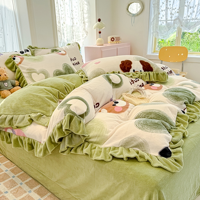 91家纺网 家纺一手货源 找家纺 归属 2025新款韩版花边牛奶绒四件套 洛可可熊