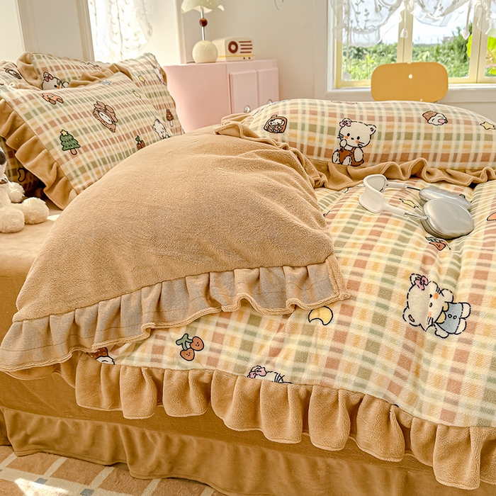 91家纺网 家纺一手货源 找家纺 归属 2025新款韩版花边牛奶绒四件套 萌宠聚会