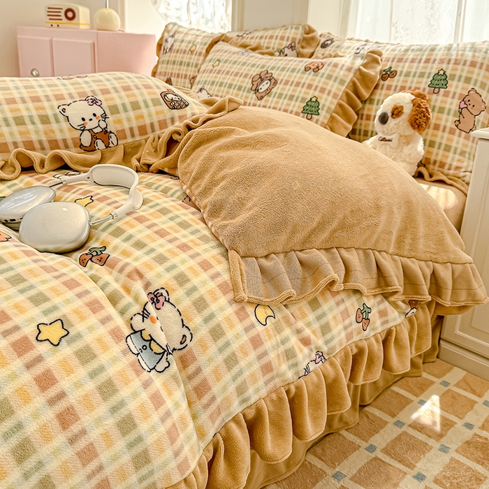 91家纺网 家纺一手货源 找家纺 归属 2025新款韩版花边牛奶绒四件套 萌宠聚会